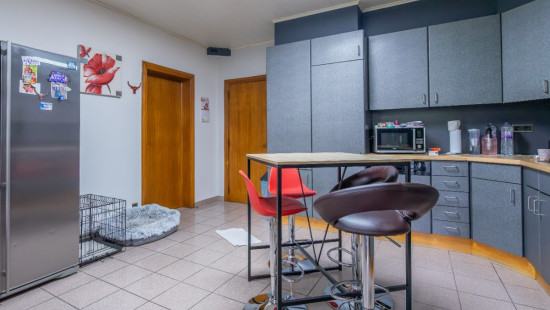 rue Piervenne - 147 - - 5590