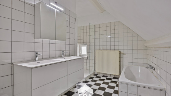 Neeroeterenstraat - 23 - - 3680