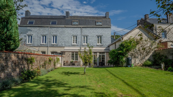 Avenue Nestor Martin - 75 - - 6870