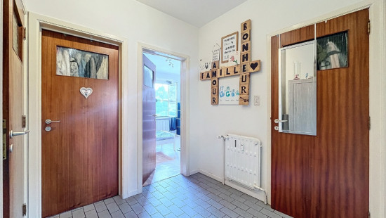 Avenue Louis Isaac - 21-23 - - 7850