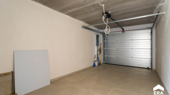 Burgemeester Deblockstraat - 5 - - 8972