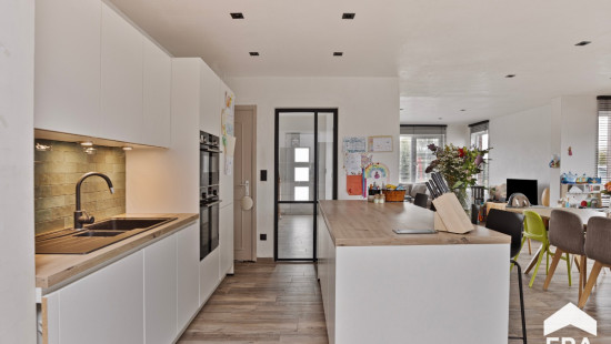 Kronestraat - 45 - - 8210