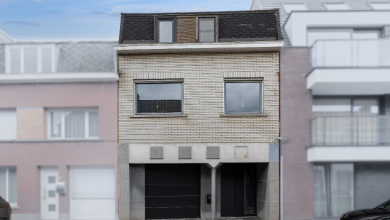 Hoogstraat - 73 - - 9960