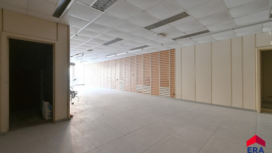 Markt - 85 - - 9900