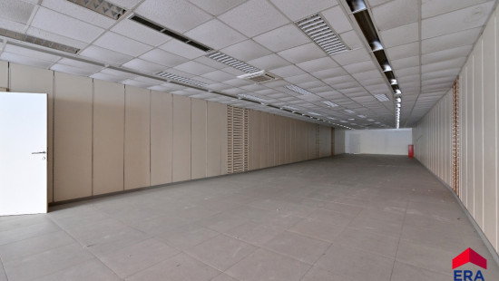 Markt - 85 - - 9900