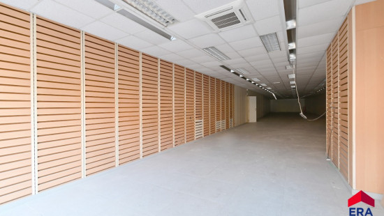 Markt - 85 - - 9900