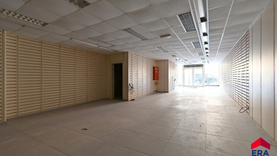 Markt - 85 - - 9900