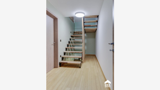 Rooierweg - 52 - - 747K - 747F - 748P - 3700