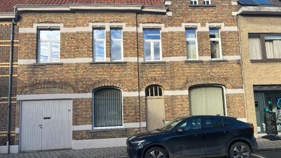 Roeselaarsestraat - 3 &amp; 5 - - 8890