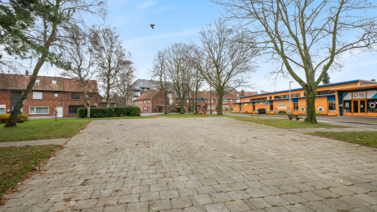 Oud Strijdersplein - 1 - - 9200