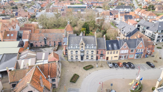 Marktplein - 9 - - 8850