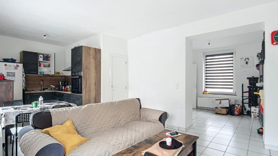 Place Sainte-Ode - 6 - - 4540