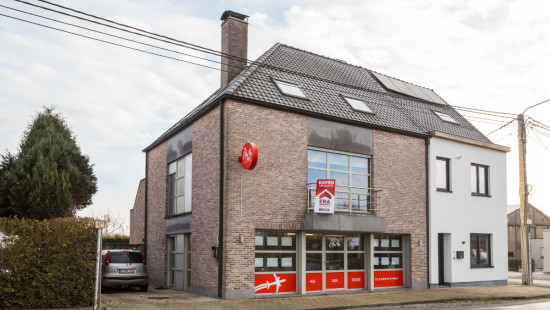 Stationsstraat - 76 - - 8552