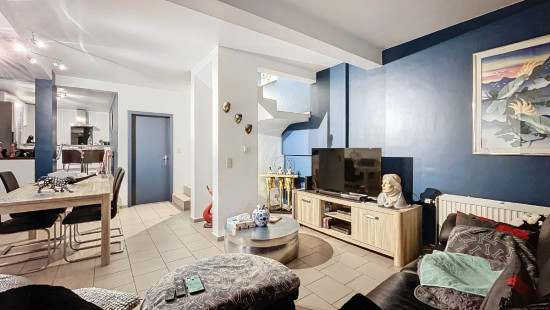 Place Verhaeren - 18 - - 4100
