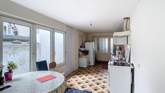 Rue Entre Deux Portes - 31 - - 4500