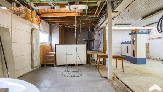 Louis Paul Boonstraat - 42 - - 9300
