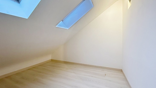 Rue Lucien Burnotte - 9 - /4 - 6840