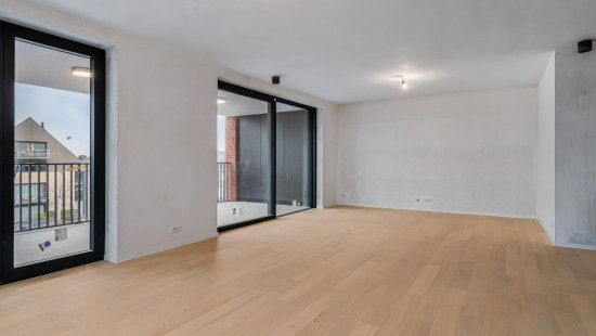 Staatsbaan - 76 - - 2.1 - 9870