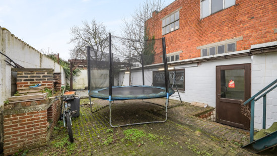 Stationsstraat - 128 - - 9250