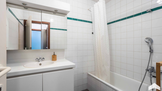 Politieke Gevangenenstraat - 15 - 5 - 9300