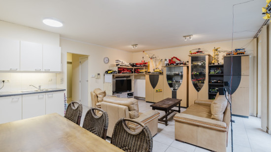 Leegstraat - 13 001 - - 9060