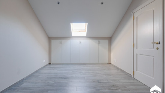 Stationsstraat - 42 - - 3941