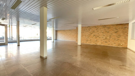 Menenstraat - 61 - - 8940