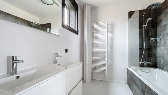 Rue des petites roches - 85 - - 4000