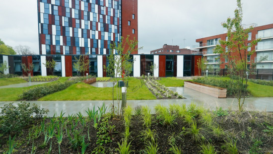 Engels Plein - 28 - 0512 - 3000