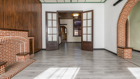 Olifantstraat - 52 - - 9600