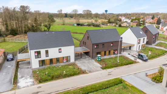 Veldstraat - 8 - - Lot 1 - 2430