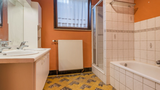 Olifantstraat - 52 - - 9600