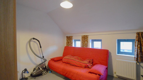 James Wealestraat - 19 - - 8000