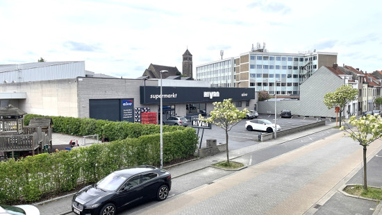 Beekstraat - 77 - - 8500