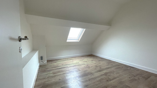 Beekstraat - 77 - - 8500