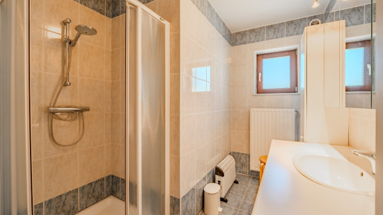 Rue de Petit Ouffet - 27 - - 4590