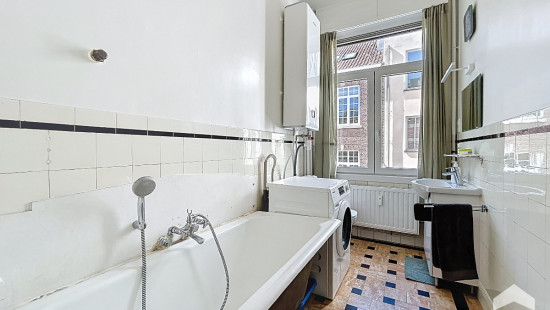 Rue Renier Chalon - 44 - - 1050