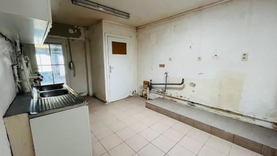 Langemarkstraat - 72 - - 8980