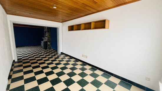 Langemarkstraat - 72 - - 8980