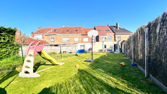 Hoogweg - 20 - - 8940