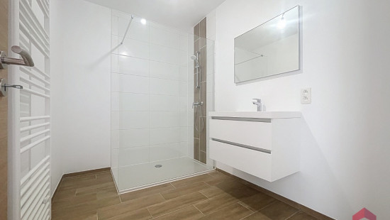 Rue de Dave - 387 - 04 - 5100