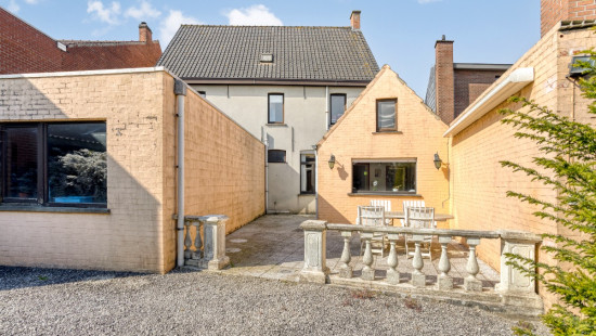 Statiestraat - 81 - - 9870