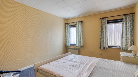 Statiestraat - 81 - - 9870