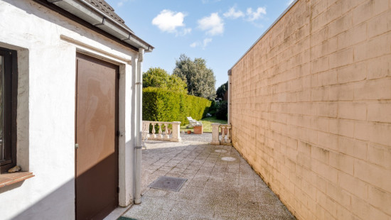 Statiestraat - 81 - - 9870
