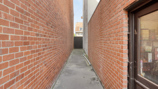 Statiestraat - 81 - - 9870