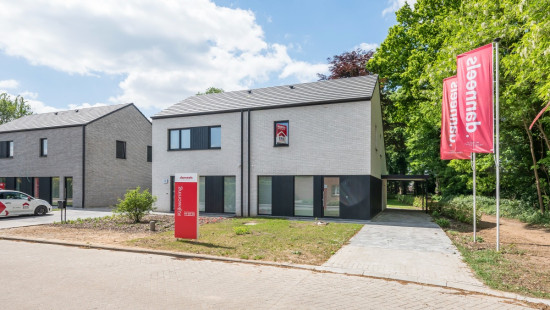 Oostakker - 2 - - Lot 6 - 2290