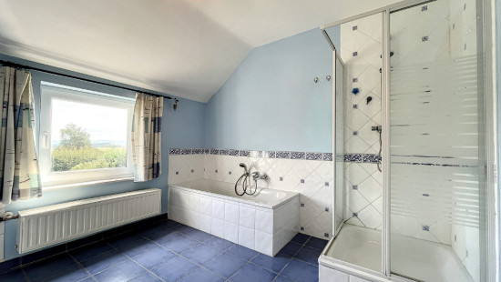 Rue Notre Dame - 19 - - 6860