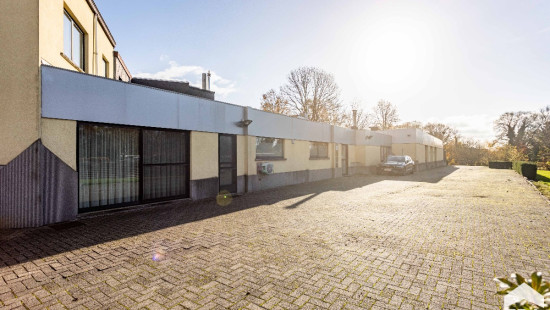Hogeweg - 82 - - 9320