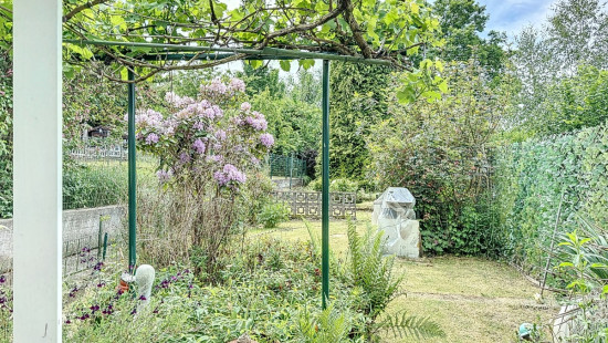 Place Verhaeren - 50 - - 4100
