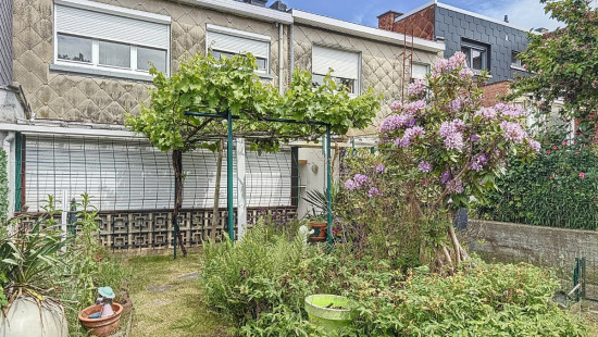 Place Verhaeren - 50 - - 4100